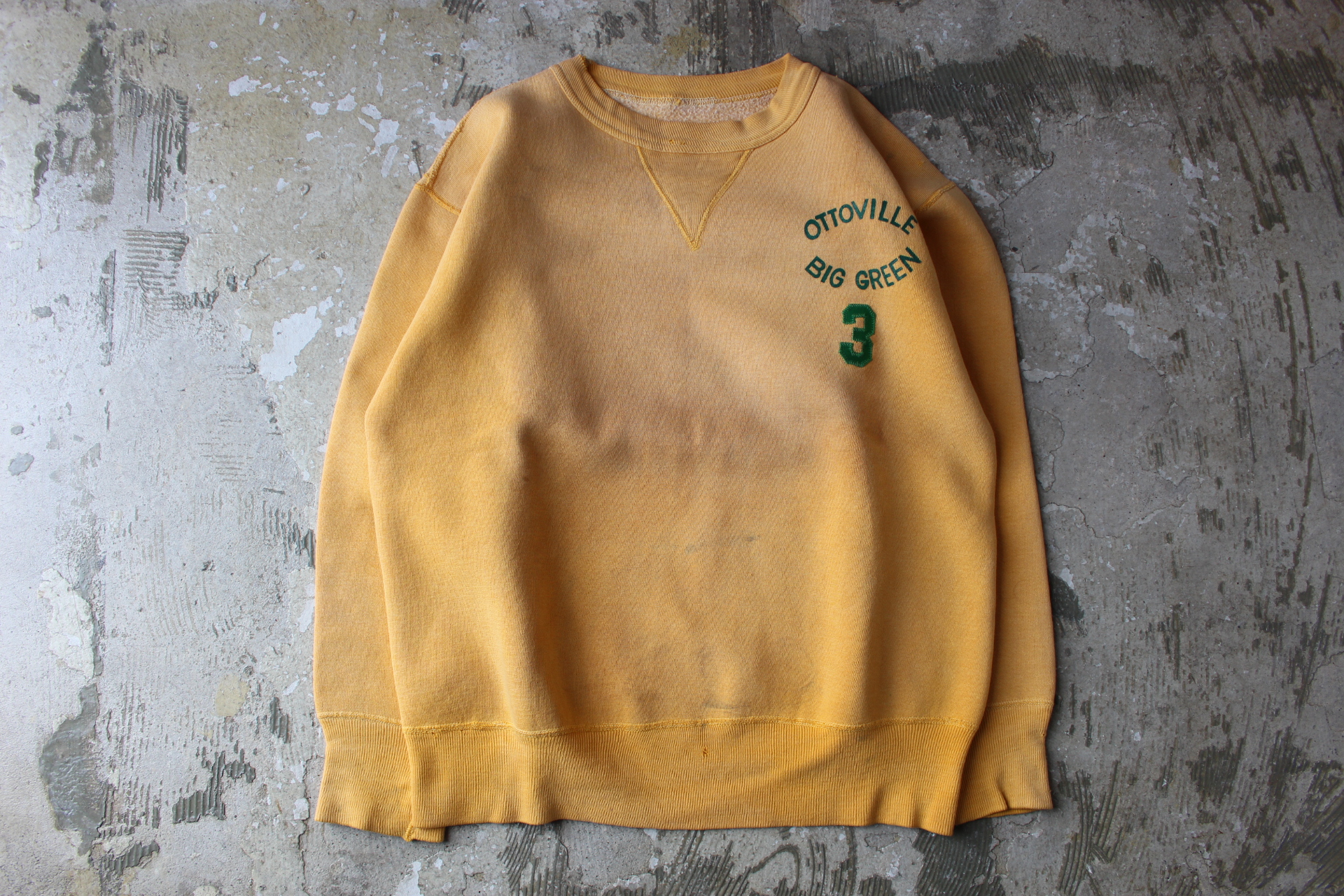 VINTAGE SWEAT